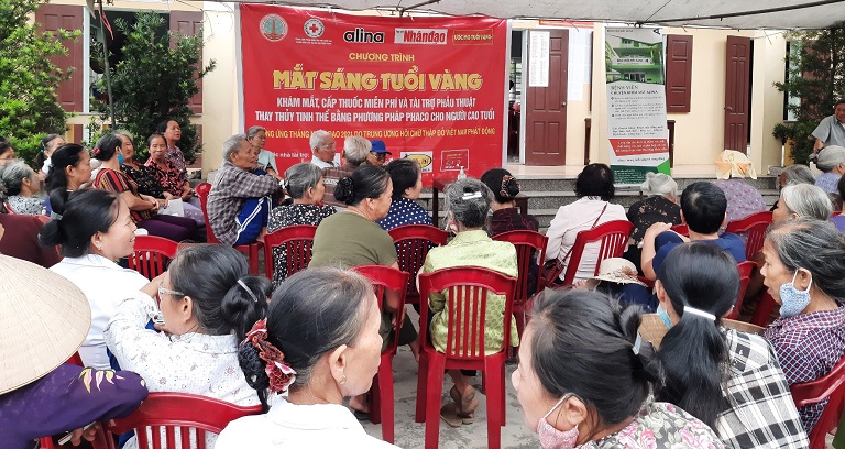 Hơn 1 tỷ 300 triệu đồng dành cho Chương trình “Mắt sáng tuổi vàng